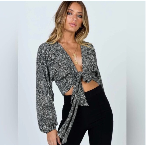 Princess Polly Tops - Princess Polly New Mood Leopard Print Top Size 4